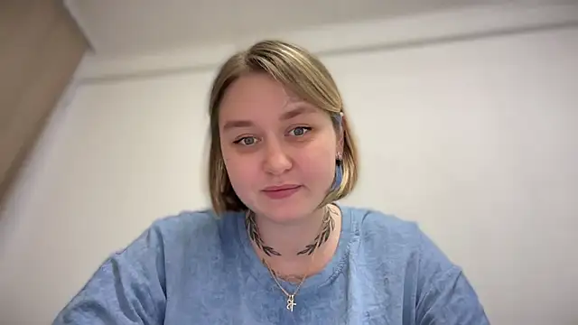 Snapshot of Isabel-Bailey chatting on October 10, 2025, 10:09 pm Isabel-Bailey online show from October 10, 2025, 10:09 pm