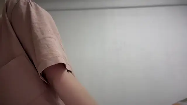 Snapshot of Isabel-Bailey chatting on October 19, 2025, 9:04 pm Isabel-Bailey online show from October 19, 2025, 9:04 pm