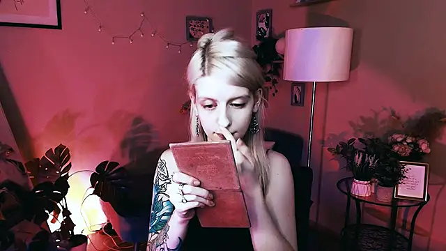 Noah ElmerX online show from October 30, 2025, 10:43 pm