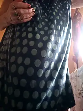 Snapshot of Lovely_Lori chatting on September 29, 2025, 9:25 am Lovely Lori online show from September 29, 2025, 9:25 am