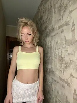 Kristina03 online show from March 1, 2026, 9:06 pm