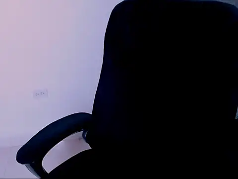 Snapshot of diana__34 chatting on October 13, 2025, 1:27 am diana 34 online show from October 13, 2025, 1:27 am