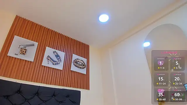 Snapshot of Cristale69 chatting on March 19, 2026, 6:45 pm Cristale69 online show from March 19, 2026, 6:45 pm