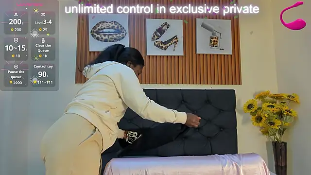 Snapshot of Cristale69 chatting on March 23, 2026, 12:31 pm Cristale69 online show from March 23, 2026, 12:31 pm