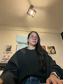 adriana  sosa  online show from February 5, 2026, 11:31 pm