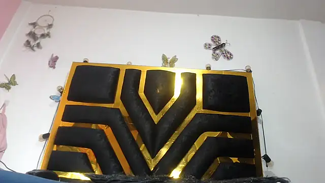 Snapshot of Helennahot chatting on October 18, 2025, 6:30 pm Helennahot online show from October 18, 2025, 6:30 pm