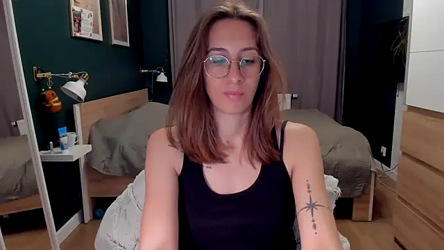 DesireMore90 online show from April 23, 2026, 6:43 pm