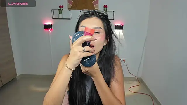 emily villamil online show from February 27, 2026, 9:48 pm