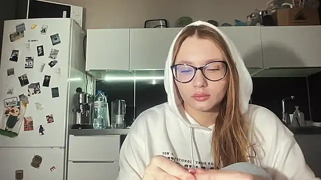  emilia xxx online show from December 29, 2024, 2:49 am