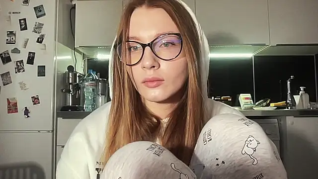  emilia xxx online show from January 4, 2025, 4:55 am