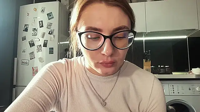  emilia xxx online show from February 4, 2025, 6:57 am