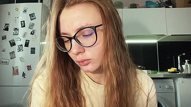  emilia xxx online show from February 11, 2025, 6:19 am