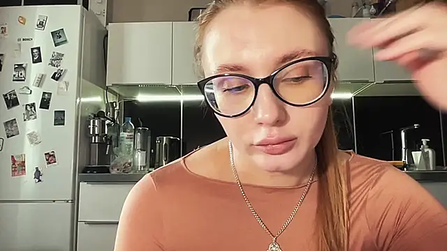  emilia xxx online show from March 2, 2025, 6:59 am