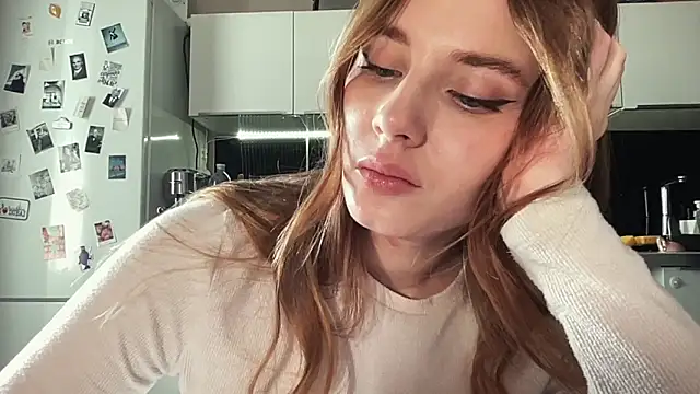  emilia xxx online show from March 6, 2025, 7:25 am
