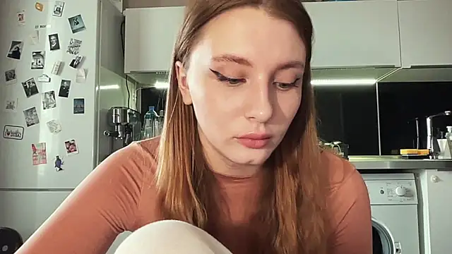  emilia xxx online show from March 12, 2025, 4:19 am