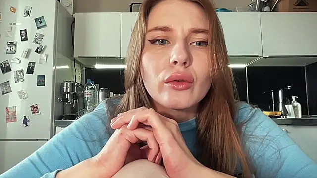  emilia xxx online show from March 13, 2025, 3:54 am