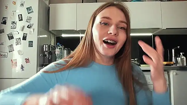 emilia xxx online show from March 13, 2025, 6:58 am
