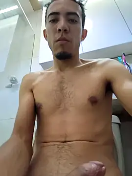 Alextunas22 online show from May 4, 2026, 2:46 pm