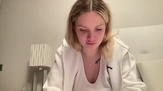 mariemelissah online show from December 15, 2024, 4:59 pm