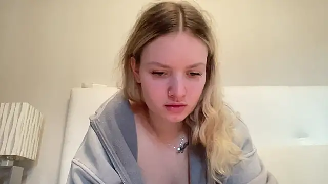mariemelissah online show from February 2, 2025, 10:35 am