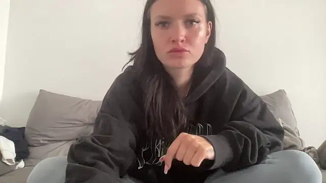 mariemelissah online show from March 2, 2026, 11:06 am