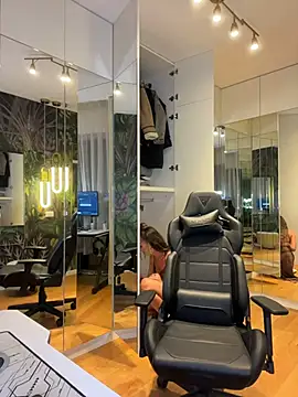 MileySin1111 online show from November 29, 2025, 3:26 pm