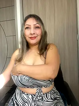 Lady  Pink online show from October 21, 2025, 12:17 pm