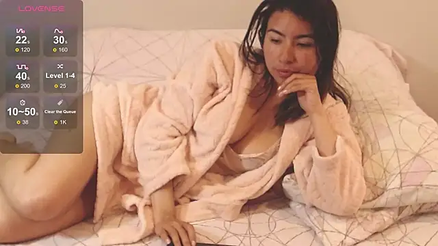 Snapshot of alice_middlee chatting on September 23, 2025, 3:37 pm alice middlee online show from September 23, 2025, 3:37 pm