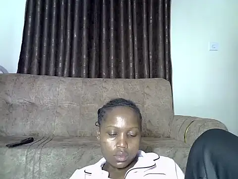 AurelAda online show from December 17, 2025, 11:33 pm