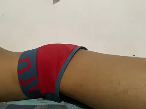 Snapshot of CALVINXXX chatting on February 9, 2025, 11:14 am CALVINXXX online show from February 9, 2025, 11:14 am