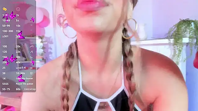 Snapshot of crisbell_lopez chatting on June 9, 2026, 12:33 am crisbell lopez online show from June 9, 2026, 12:33 am