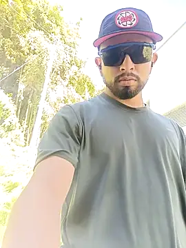 Snapshot of Ferchog5 chatting on March 16, 2026, 7:51 pm Ferchog5 online show from March 16, 2026, 7:51 pm