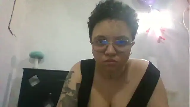 Snapshot of EdenJupiter chatting on March 21, 2026, 8:08 am EdenJupiter online show from March 21, 2026, 8:08 am