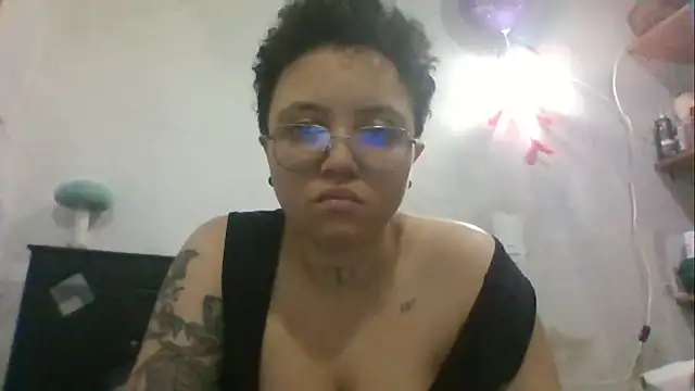 Snapshot of EdenJupiter chatting on March 21, 2026, 8:19 am EdenJupiter online show from March 21, 2026, 8:19 am