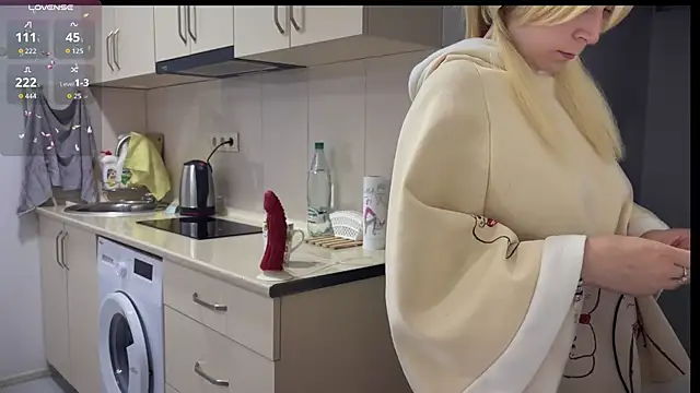 Snapshot of ShiroiFubuki chatting on September 26, 2025, 5:50 pm ShiroiFubuki online show from September 26, 2025, 5:50 pm