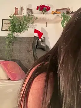 Lia flowers online show from December 22, 2024, 2:49 am