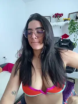Lia flowers online show from December 29, 2024, 5:22 pm