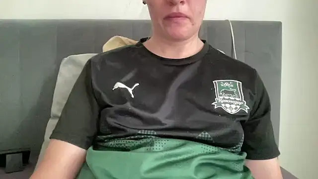 vanessa4you online show from October 6, 2025, 4:43 am