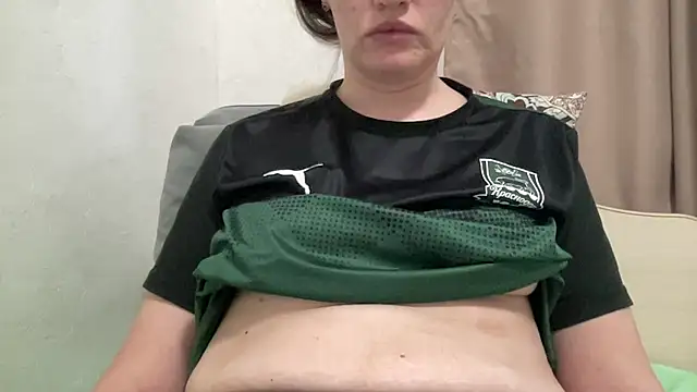 vanessa4you online show from October 14, 2025, 4:13 am