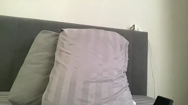 vanessa4you online show from October 22, 2025, 4:46 am