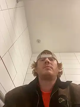 hottestcouplevaa online show from December 3, 2024, 3:52 am