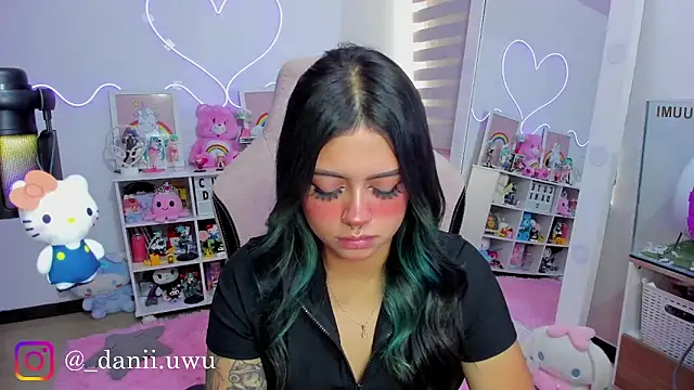CuteDani  online show from May 20, 2026, 2:34 pm