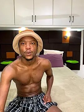 Snapshot of iCrushYenu chatting on November 2, 2025, 11:07 pm iCrushYenu online show from November 2, 2025, 11:07 pm