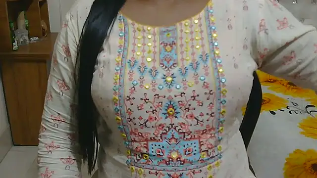 esita 1212 online show from May 9, 2026, 3:17 pm