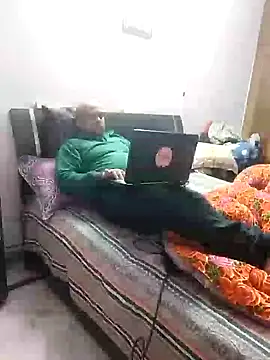 Snapshot of Dick_6inches chatting on December 8, 2024, 1:36 pm Dick 6inches online show from December 8, 2024, 1:36 pm