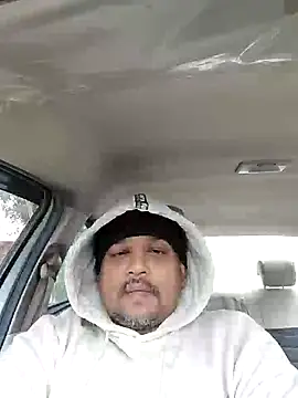 Snapshot of Dick_6inches chatting on January 12, 2025, 4:21 am Dick 6inches online show from January 12, 2025, 4:21 am