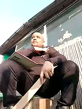 Snapshot of Dick_6inches chatting on February 10, 2025, 3:03 am Dick 6inches online show from February 10, 2025, 3:03 am
