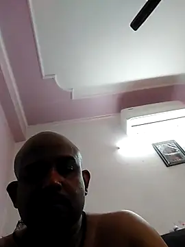 Snapshot of Dick_6inches chatting on March 3, 2025, 6:26 am Dick 6inches online show from March 3, 2025, 6:26 am