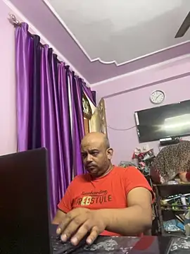 Snapshot of Dick_6inches chatting on October 8, 2025, 1:36 am Dick 6inches online show from October 8, 2025, 1:36 am