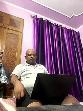 Snapshot of Dick_6inches chatting on October 12, 2025, 3:33 pm Dick 6inches online show from October 12, 2025, 3:33 pm